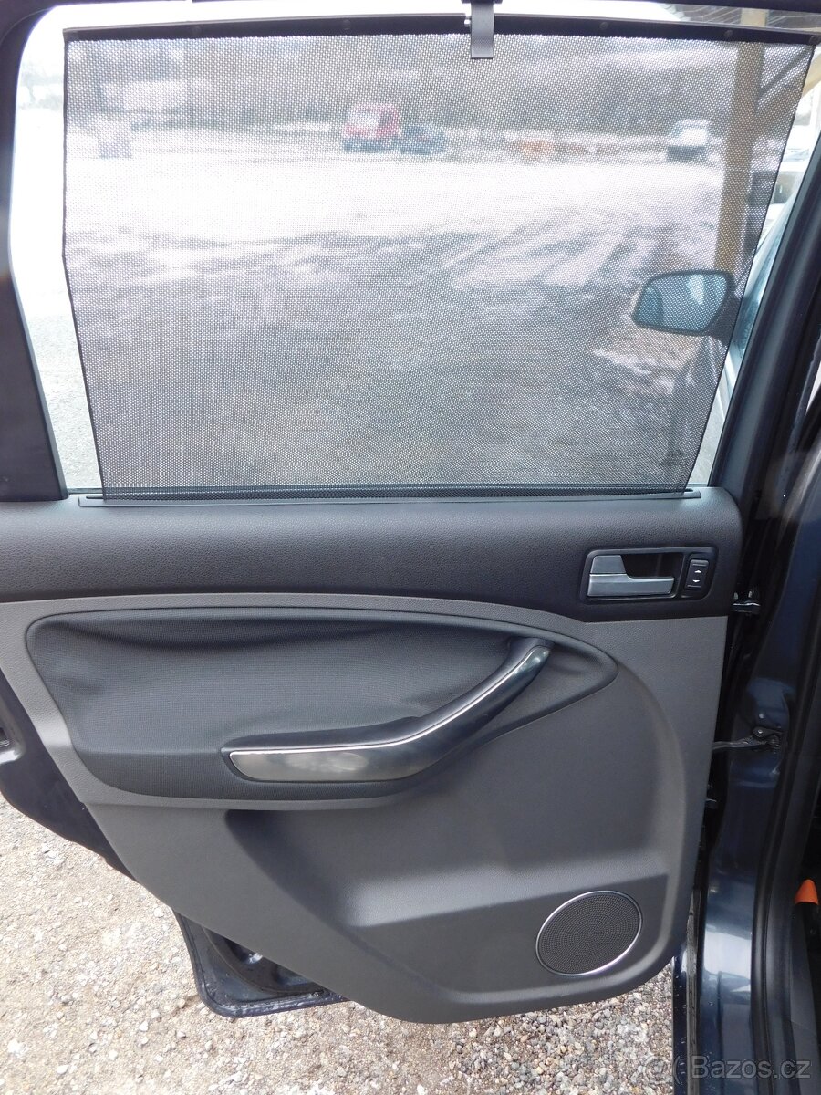 Ford C-max 2.0 TDCi,,TITANIUM,pěkný,BEZ KOROZE,tažný - 16