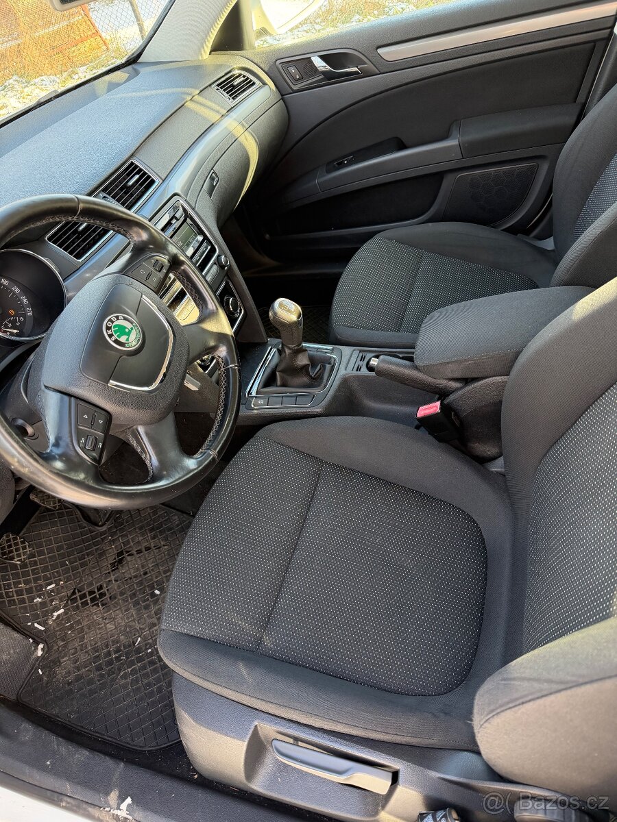 Škoda Superb combi 1.4tsi 92kw - 16