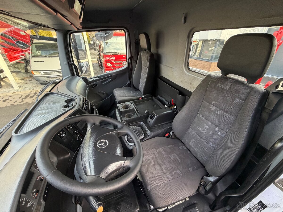 Mercedes Benz Atego 1218 hákový nosič kontejnerů - 16