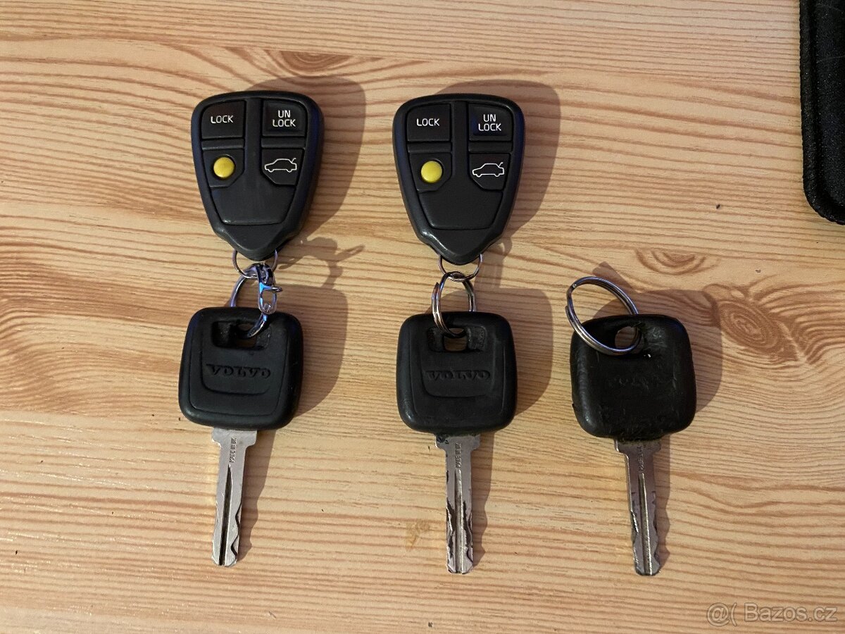 Volvo S60 2,5T awd 154kw LPG - 16