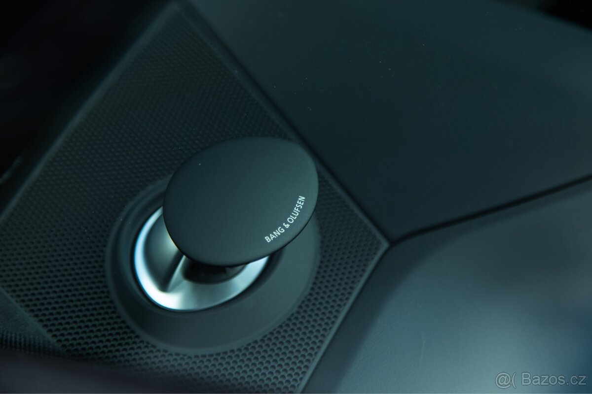 Audi RS7 4.0TFSI Quattro Individual/Matrix/HUD/360/Valcona - 16