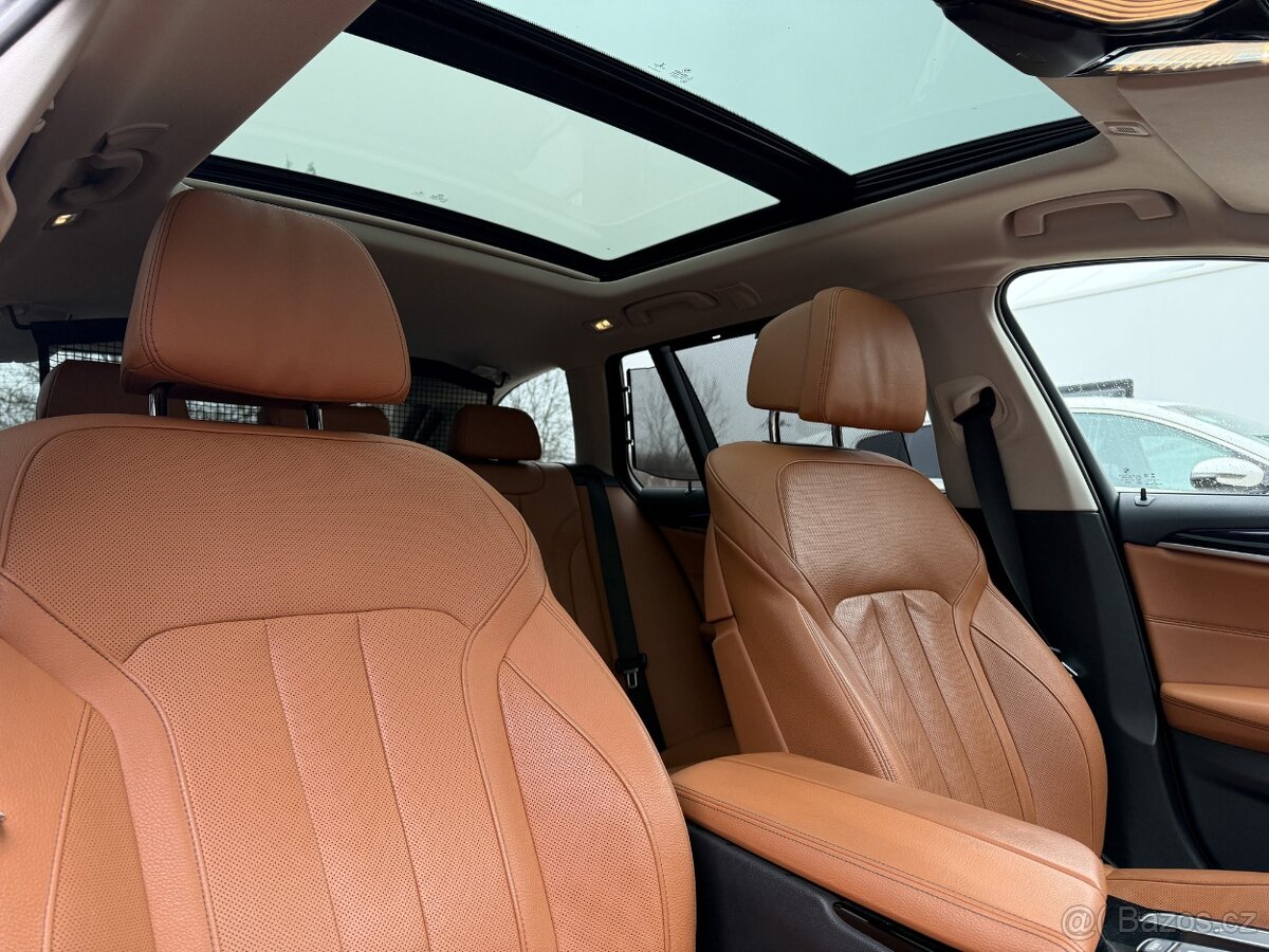 BMW 530d Touring xDrive SportLine Pano, Nezáv. k., Ambient - 16