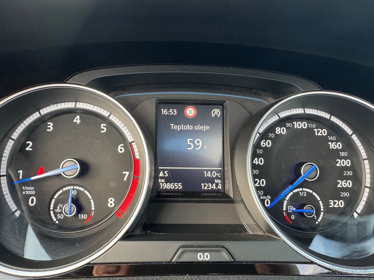 VW Golf R variant , 2015 , 198000km , DSG - 16