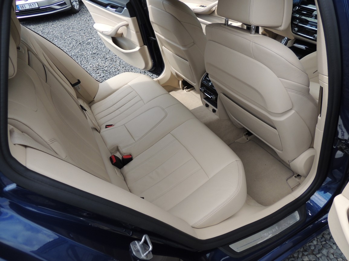 BMW 530ix Combi,185kw,2018,SportLine,ČR,1maj.-21%DPH - 16