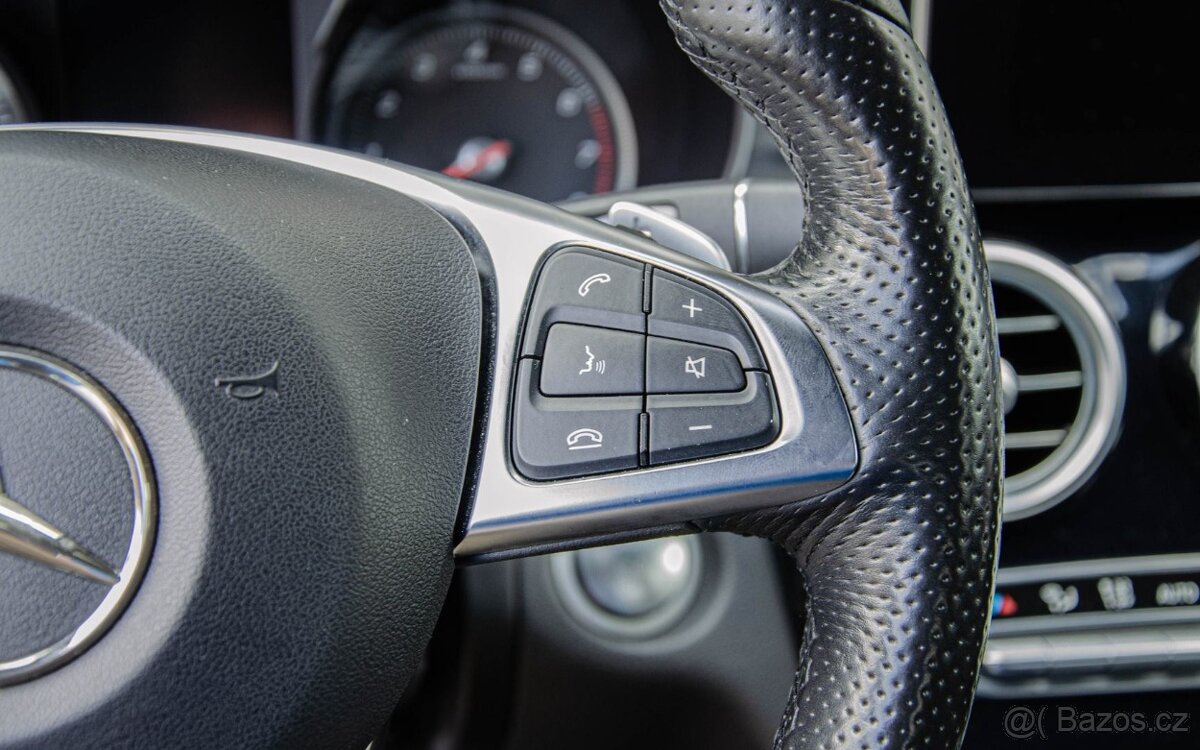 Mercedes-Benz C400 trieda Sedan 4matic A/T - 16