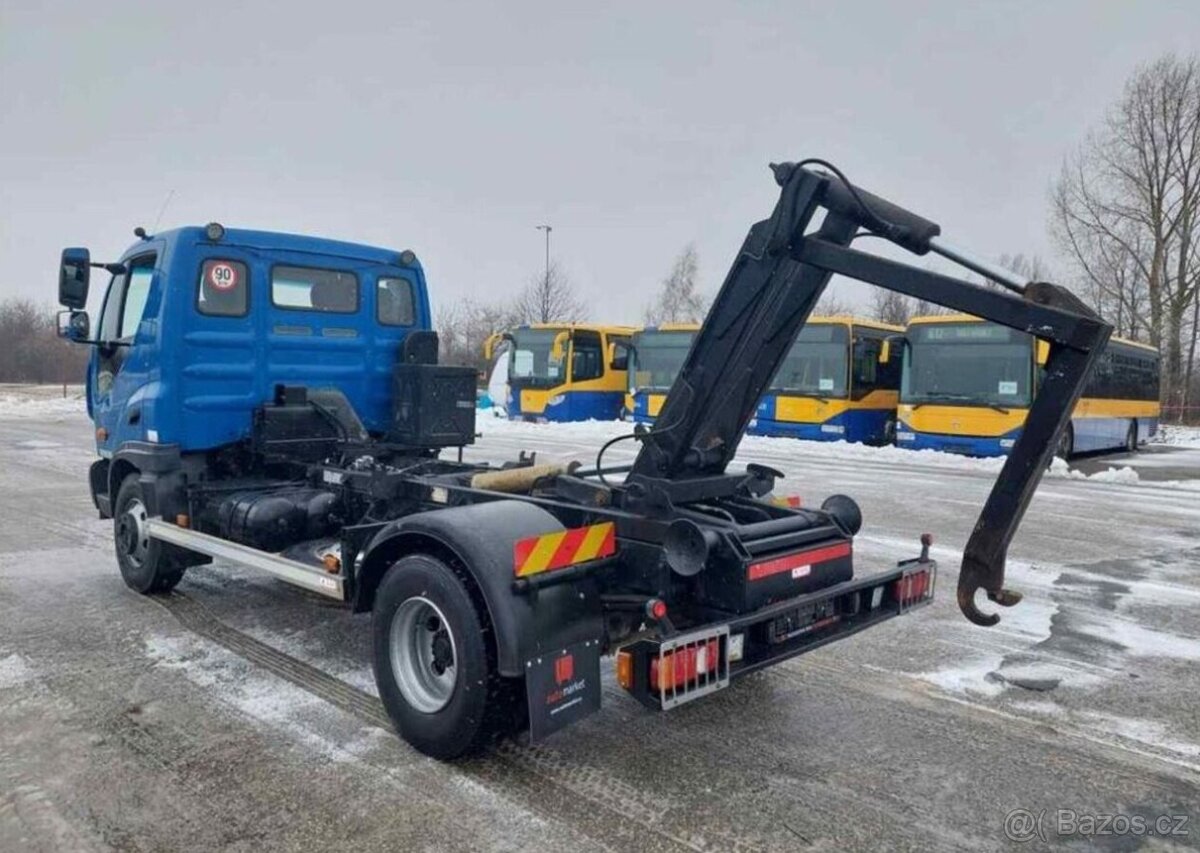 Prodám Nosič kontejnerů Avia D100 - 16