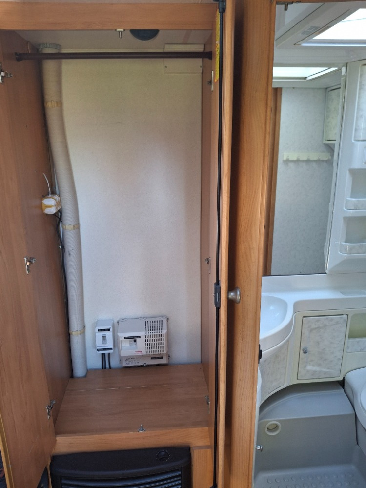 karavan Hobby 30 - 16