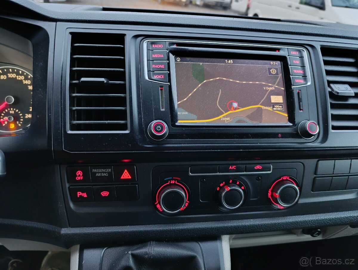 Volkswagen Transporter T6 2.0 TDi long 110kw tažné - 16