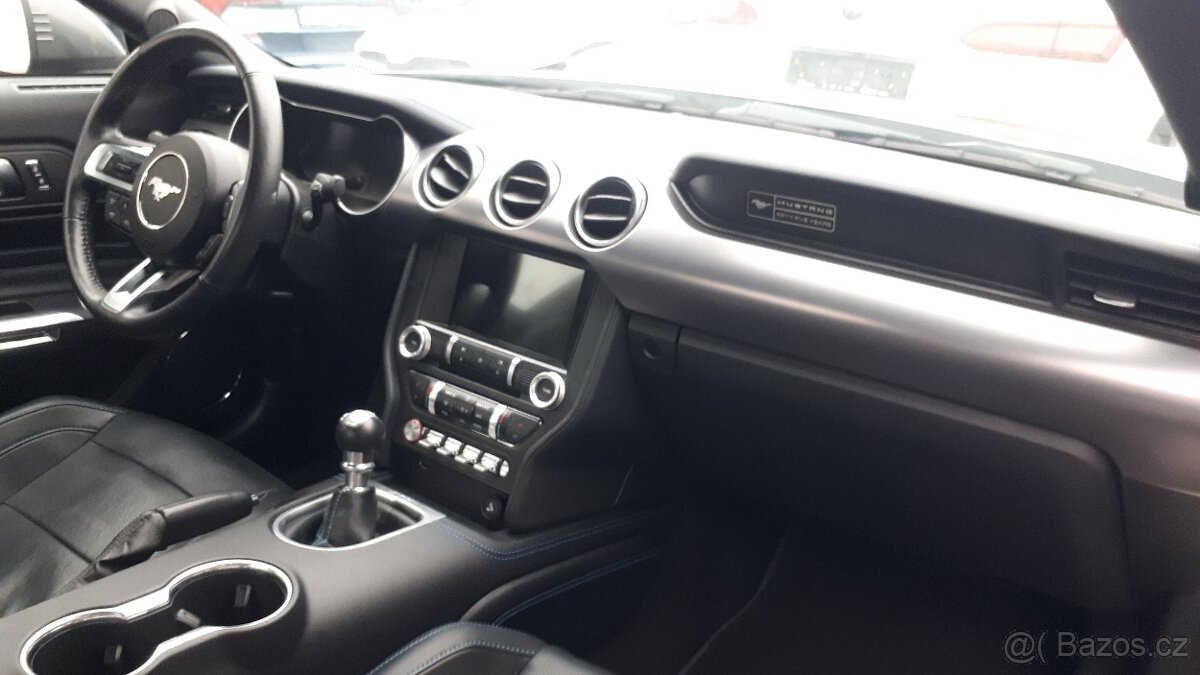 Ford Mustang 5.0 V8 330kW r.v. 2020 EU VERZE - 16