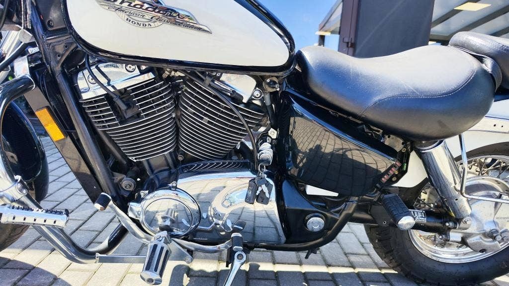 Honda VT 1100 C2 Shadow - 16
