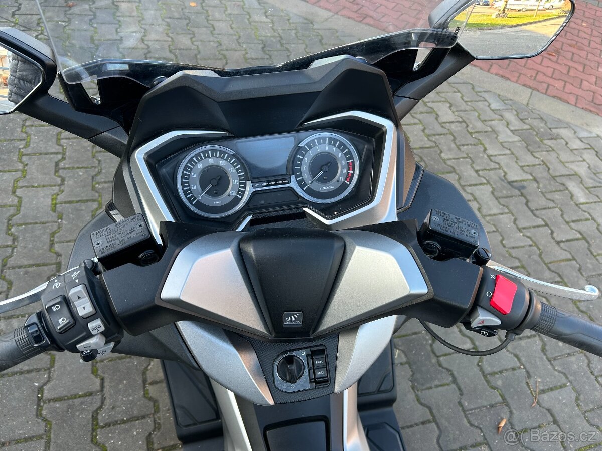 Honda Forza 300 2019 - 16