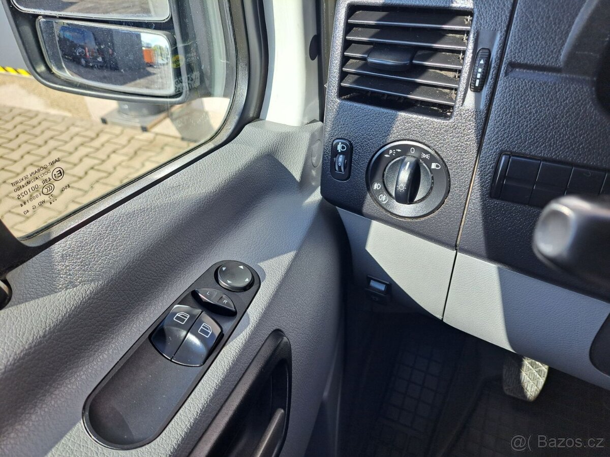 Volkswagen Crafter 2.0 TDI, 7 míst - 16