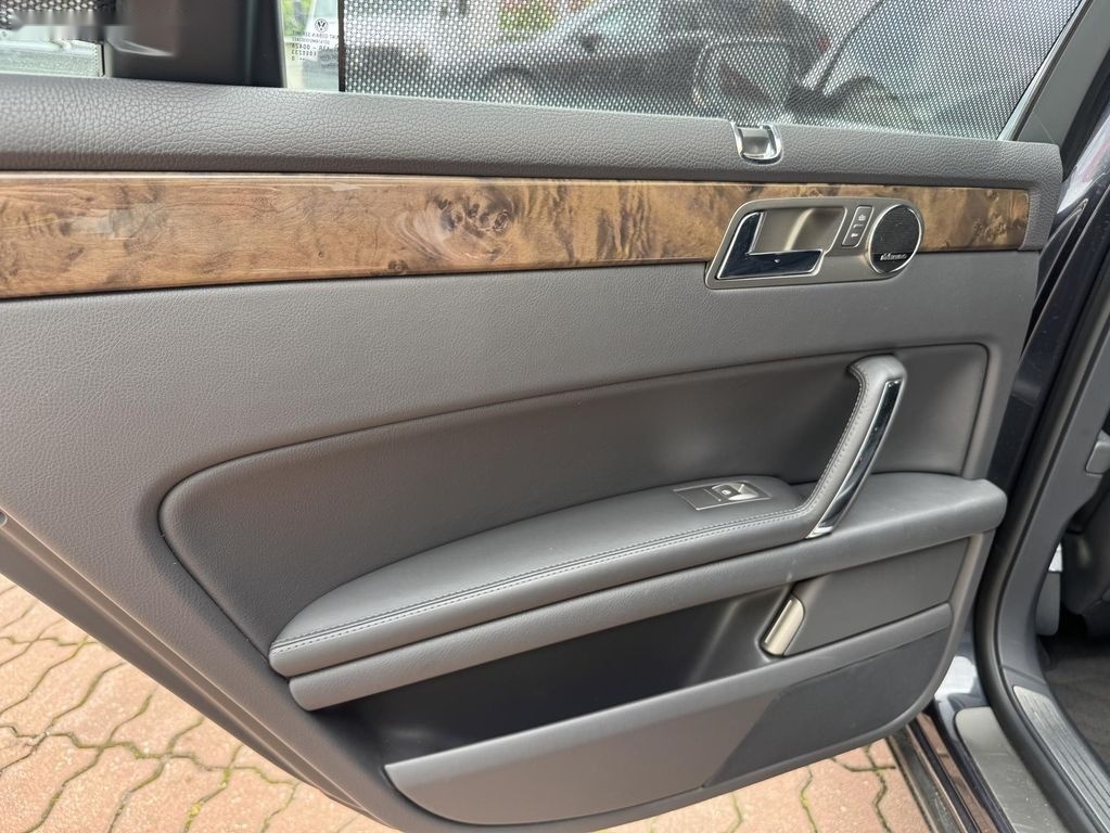 Volkswagen Phaeton,3.0TDI 176kW - 16