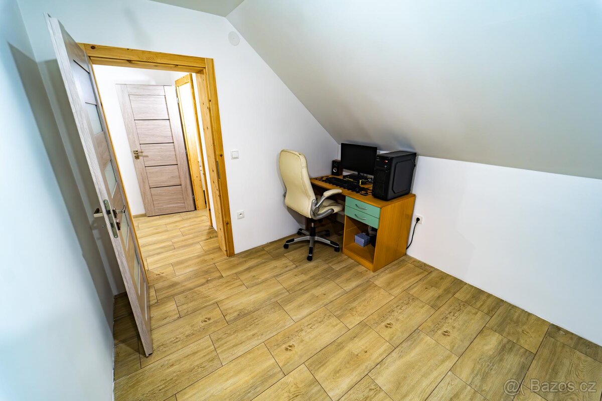 Chlístovice, prodej pozemku s rozestavěným rodinným domem př - 16