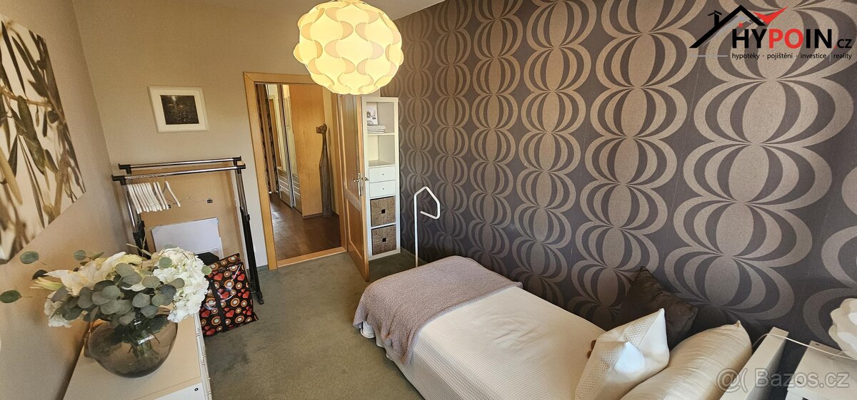 EXKLUZIVNÍ BYT 5+KK S VELKOU TERASOU, DVOJGARÁŽÍ V DOMĚ A PE - 16