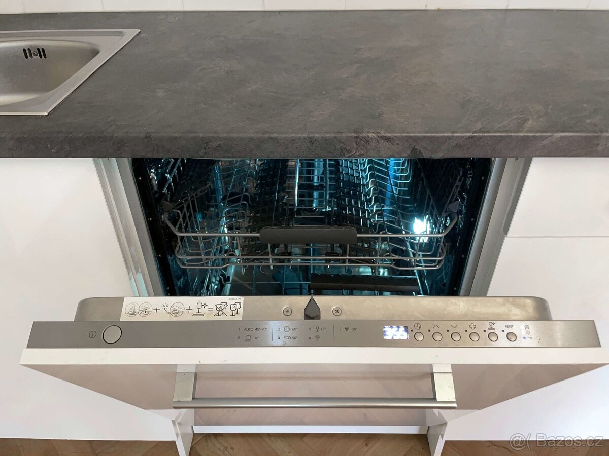 Pronájem bytu 2+1, 86 m² Wolkerova 16, Praha 6 - Bubeneč - 16