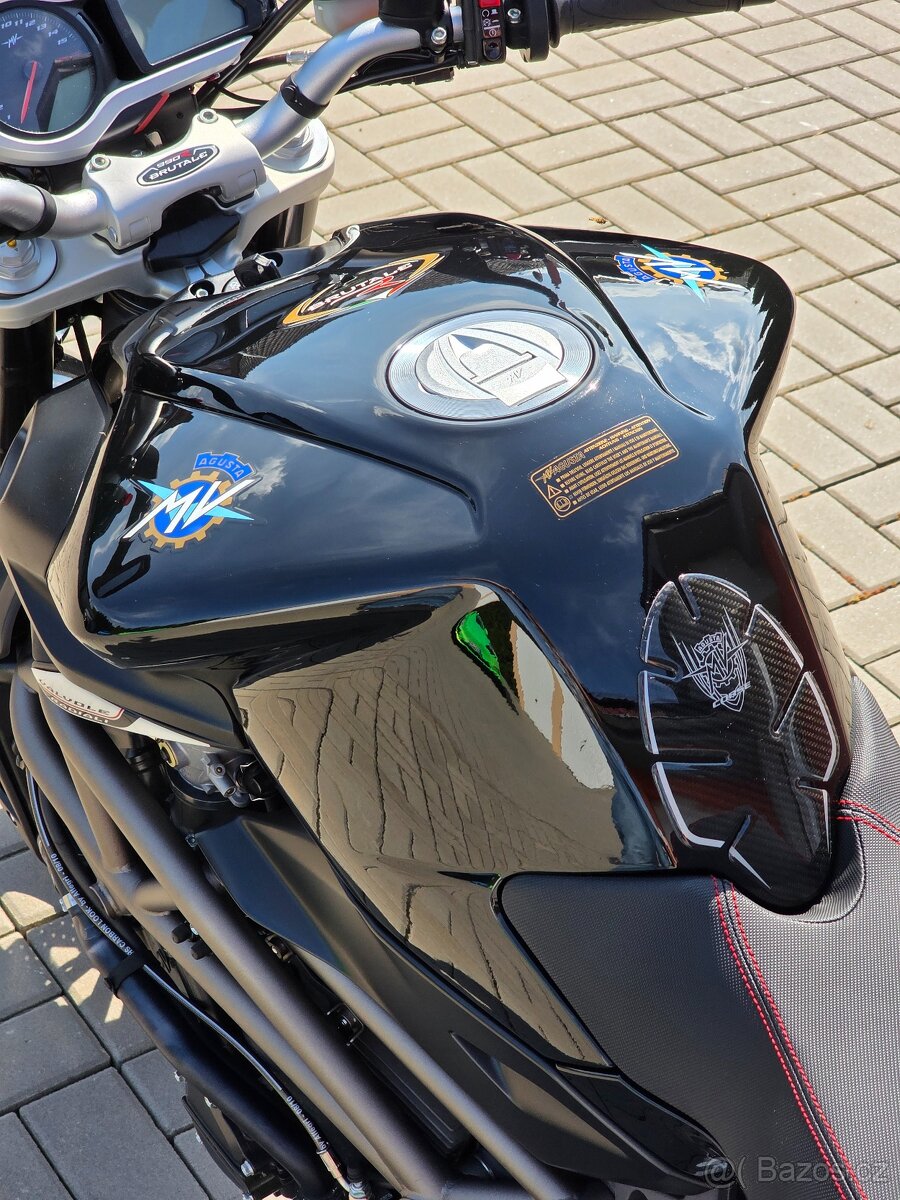 MV Agusta Brutale 990 R, původ ČR - 16