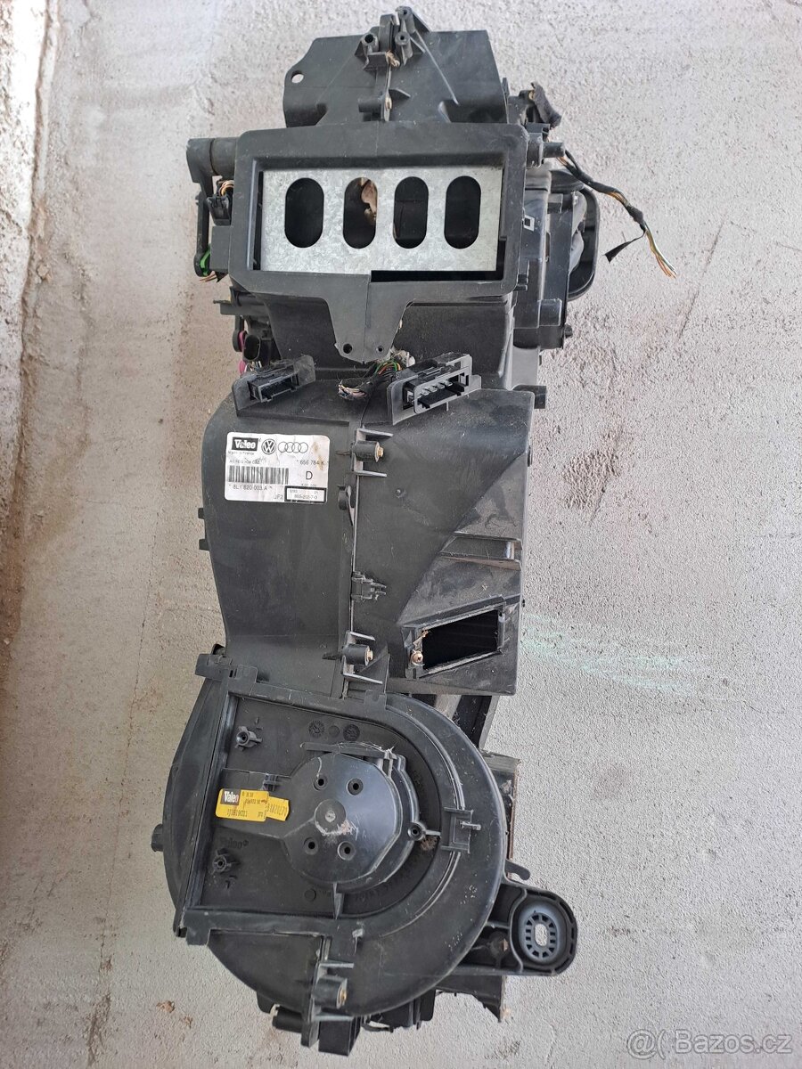 Prodám náhradní díly na Audi A3 r.v.1998 - 16