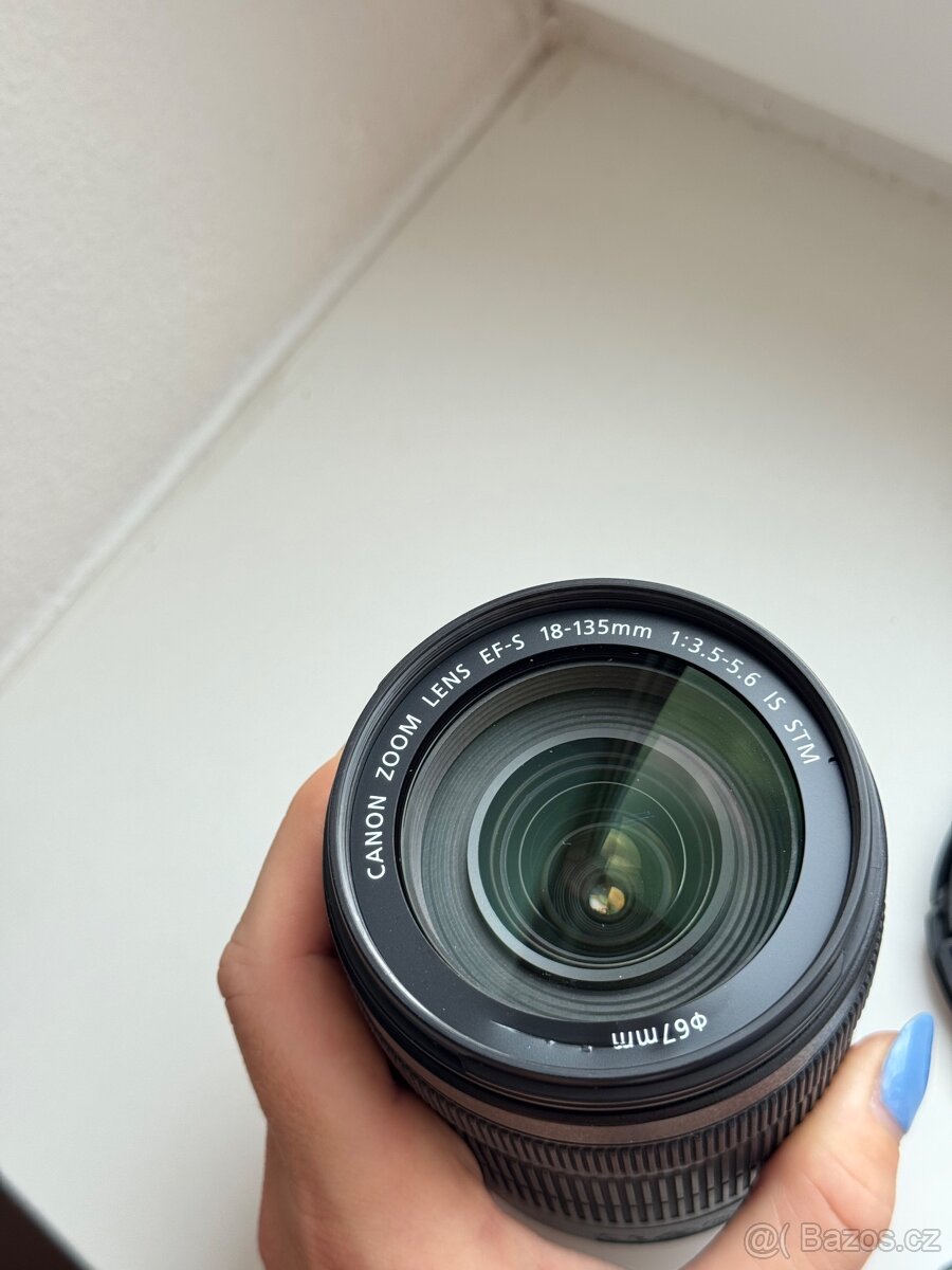 Canon EOS 700D – téměř nepoužitý set s 2 objektivy, filtrem - 16