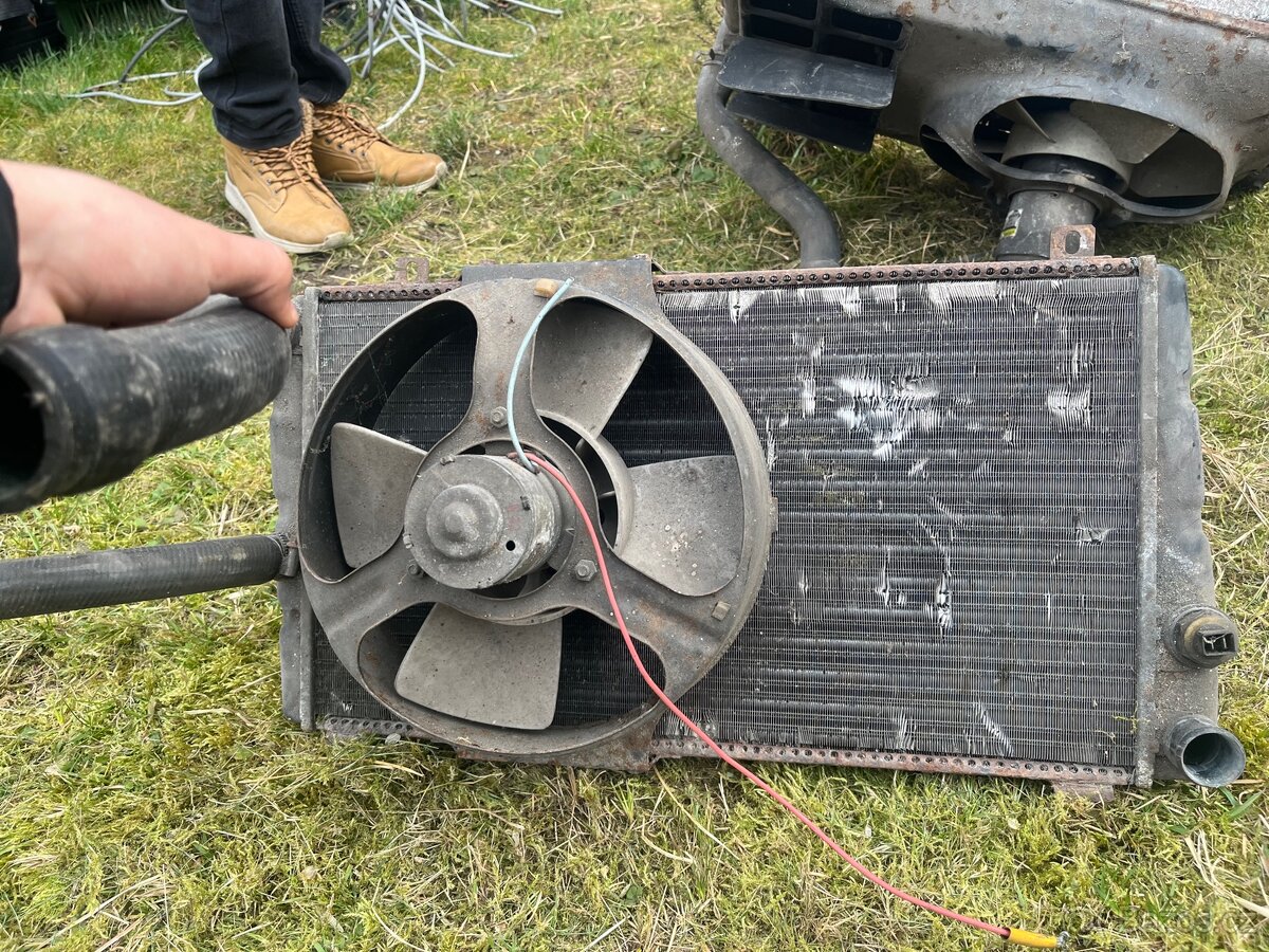 Náhradní díly na veterány - 16