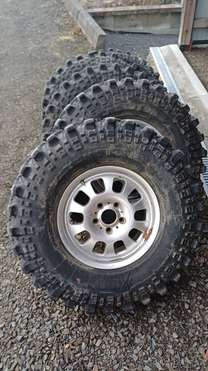 Mercedes G rally raid - díly - 16