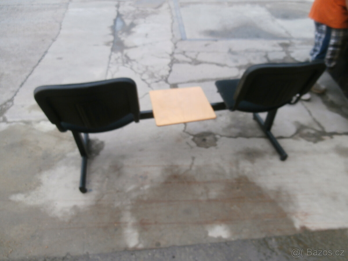 Chodbový dvousekák, křeslo, sedačka, lavice za 500 kč - 16