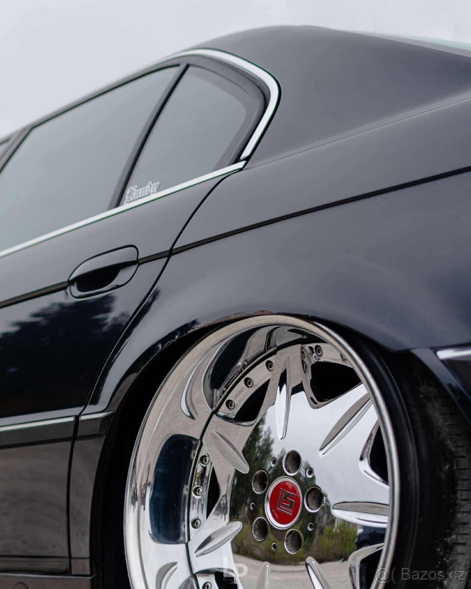 BMW E38 740i drift / stance car (ex Don Musk) - 16