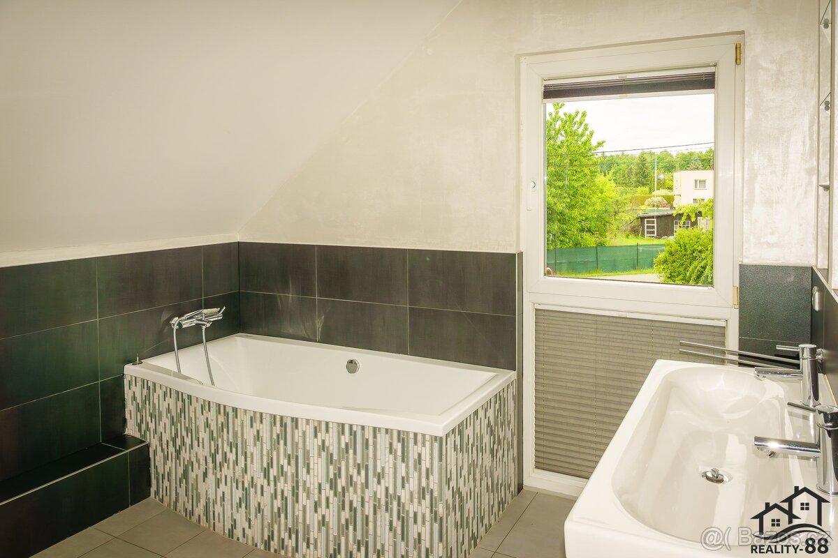 Prodej rodinný dům 5+kk, 150 m² - Karviná – Hranice - 16