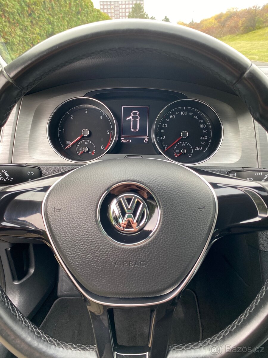 Volkswagen Golf VII Variant - 16