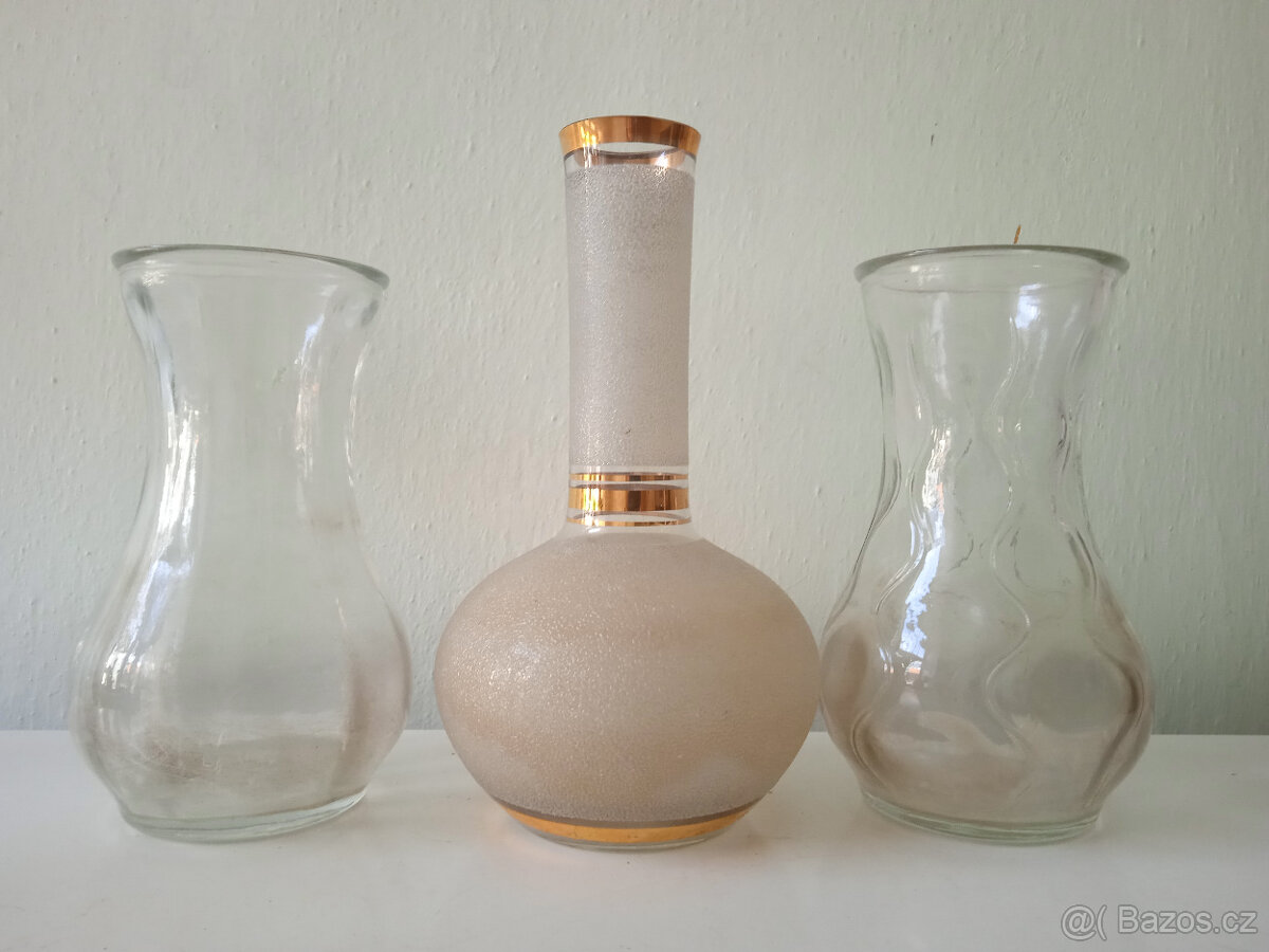 Starší sklo,vázy, mísy - 16