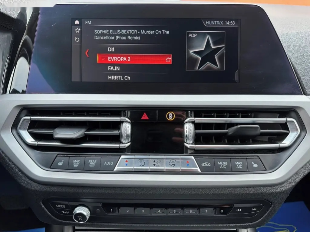 BMW Řada 3, 320D 140KW SPORT,HUD,LED - 16