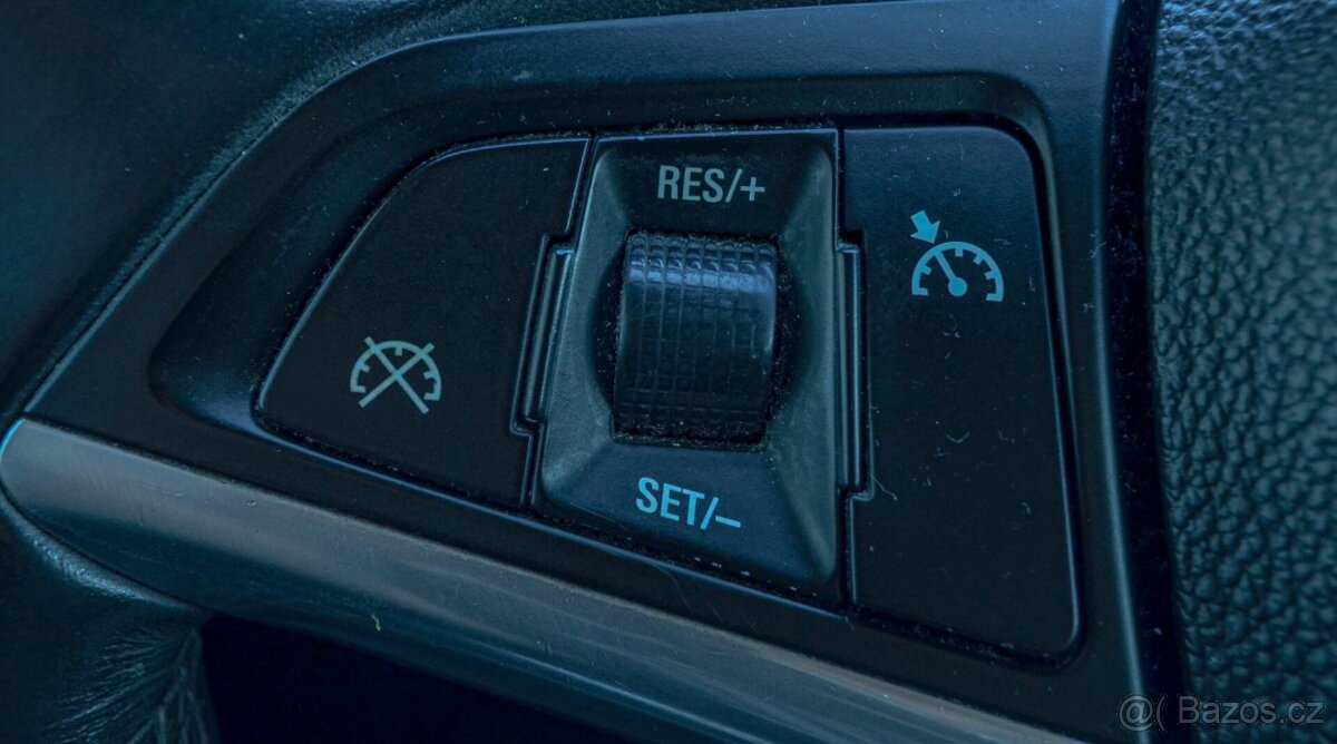 Opel Insignia 2.0 CDTI 130k Edition - 16