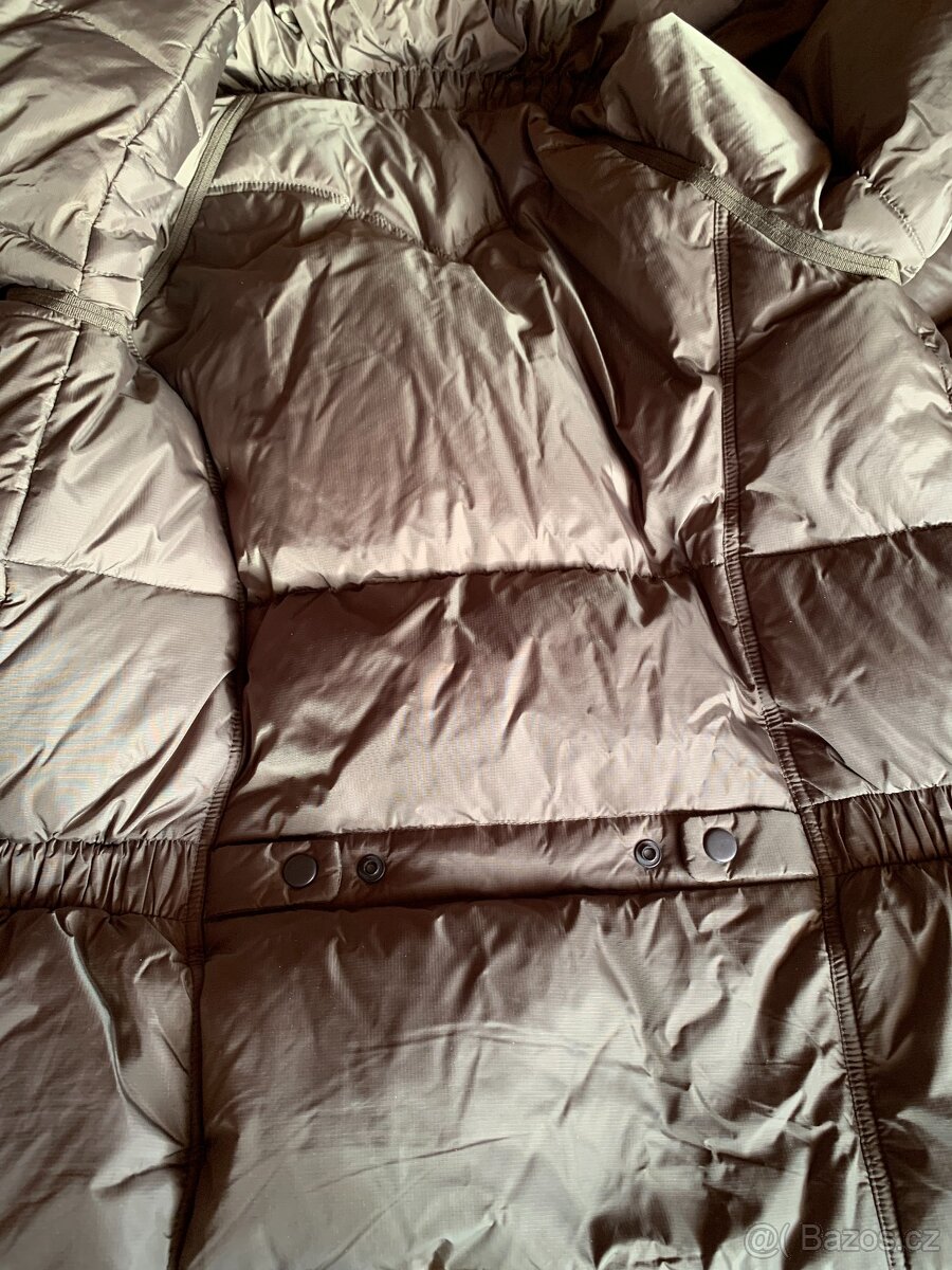 dámská péřová bunda zn. Levi's - vel. M - 16