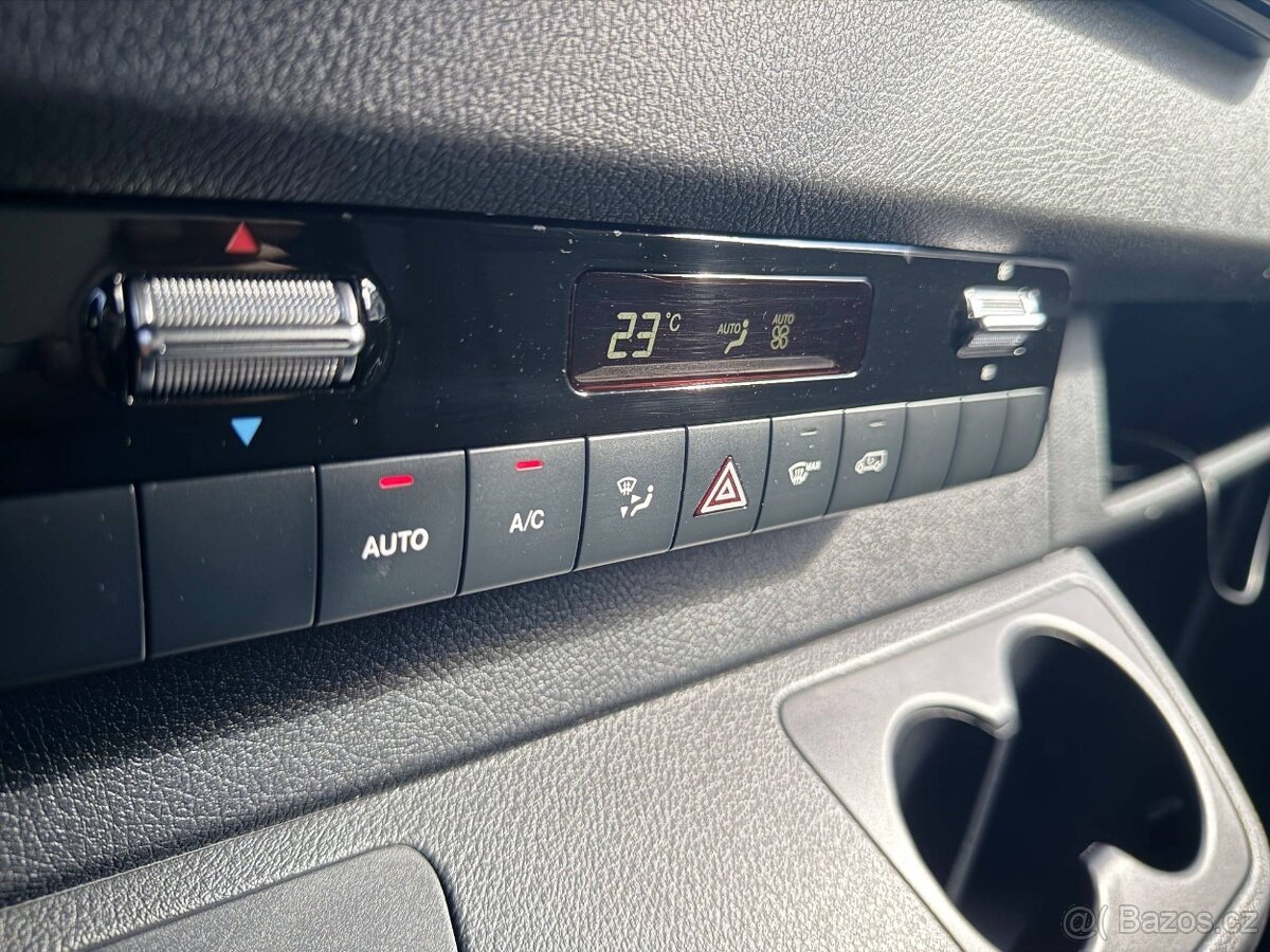 Mercedes Sprinter 319 V6 Automat. Chladiak/Mraziak zásuvka - 16