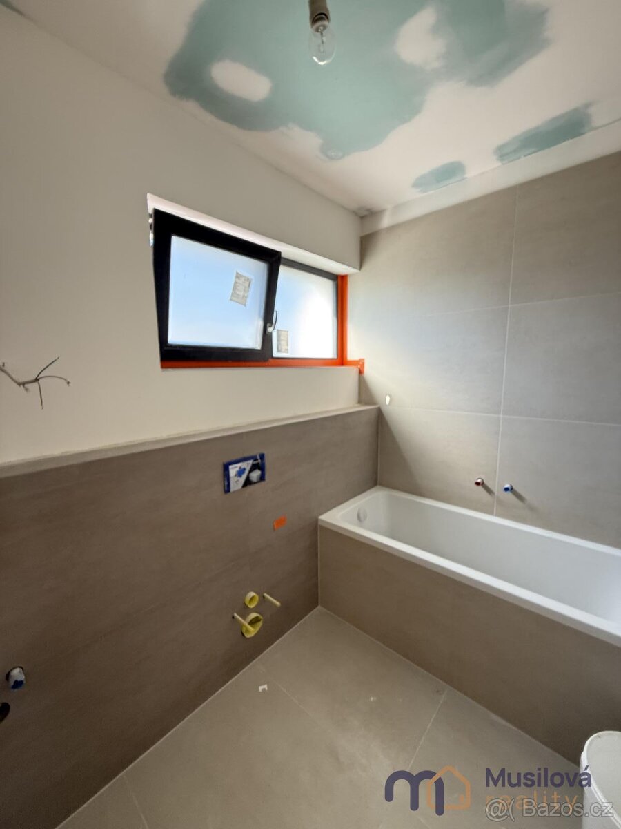 Prodej rodinného domu 150 m, pozemek 700 m - 16