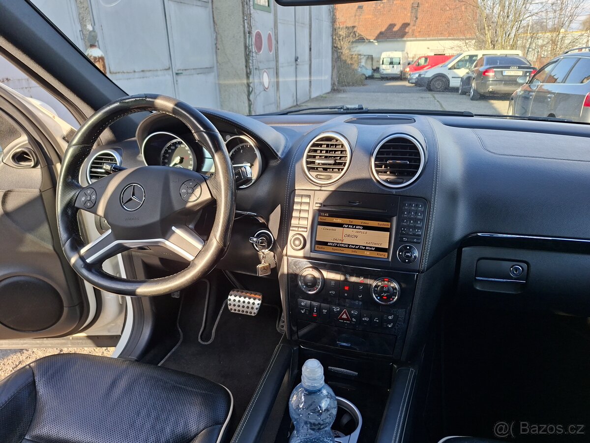 Mercedes Benz ML Grand Edition 350CDi - 16