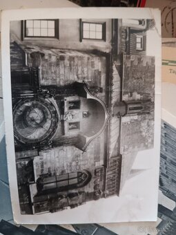 Mix různých dokumentů pohlednic a známek - 16