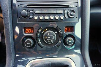 PEUGEOT 5008 1,6 THP 2010 119000KM CZ - 16
