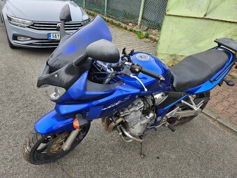 Suzuki bandit 600 S - 16