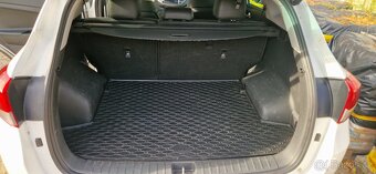 Hyundai Tucson 2.0 CRDi 4x4 - 16