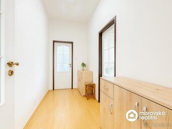 Prodej rodinného domu 3+1 + příslušenství v klidné části Mir - 16