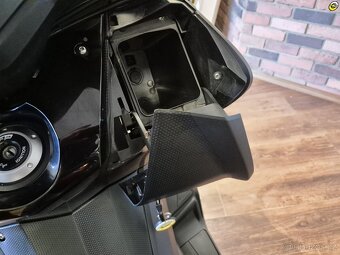 Yamaha T-Max 530 - 16