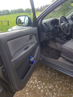 Toyota Hilux - 16