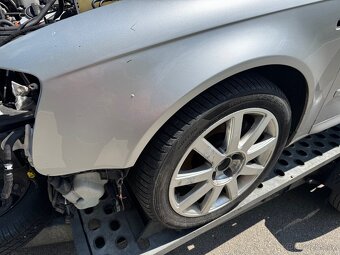 Audi a4 b7 3.2 v6 188kw s-line automat. Veskere dily z vozu - 16