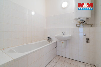Prodej bytu 3+1, 94 m², Prachatice, ul. Vilémova - 16