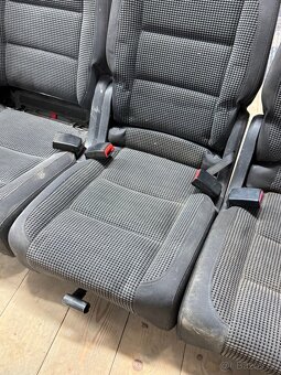 VW Touran 1T3, sedačky - 16