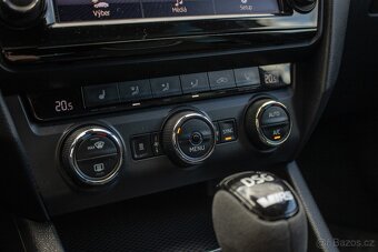Škoda Octavia Combi 2.0 TD DPF RS DSG - 16