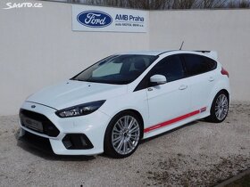 Ford Focus RS - 16