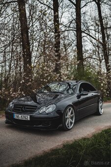 Mercedes Benz CLK - 16