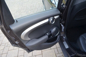 PRODÁM MINI COOPER ONE 1.5D 5-DVÉŘ NAVI,ALU,TEMPOMAT - 16